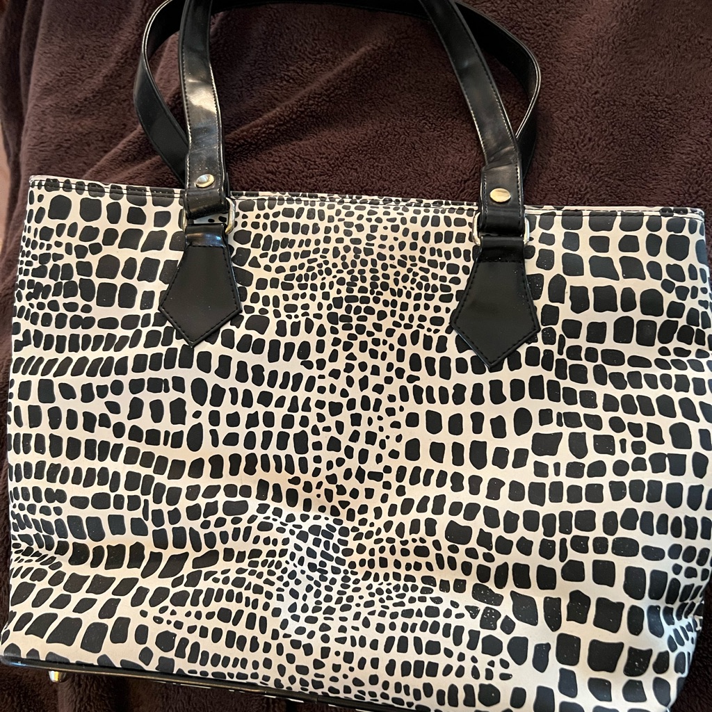 Lancome Brand Purse BlkWhite